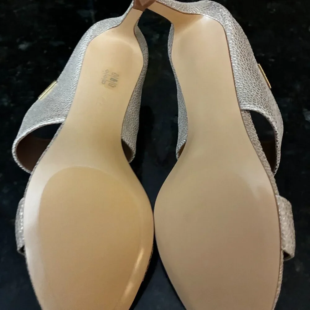Calvin Klein Cecily Metallic Pearl Gold Peep Toe Strappy Kitten Heels Size 6.5